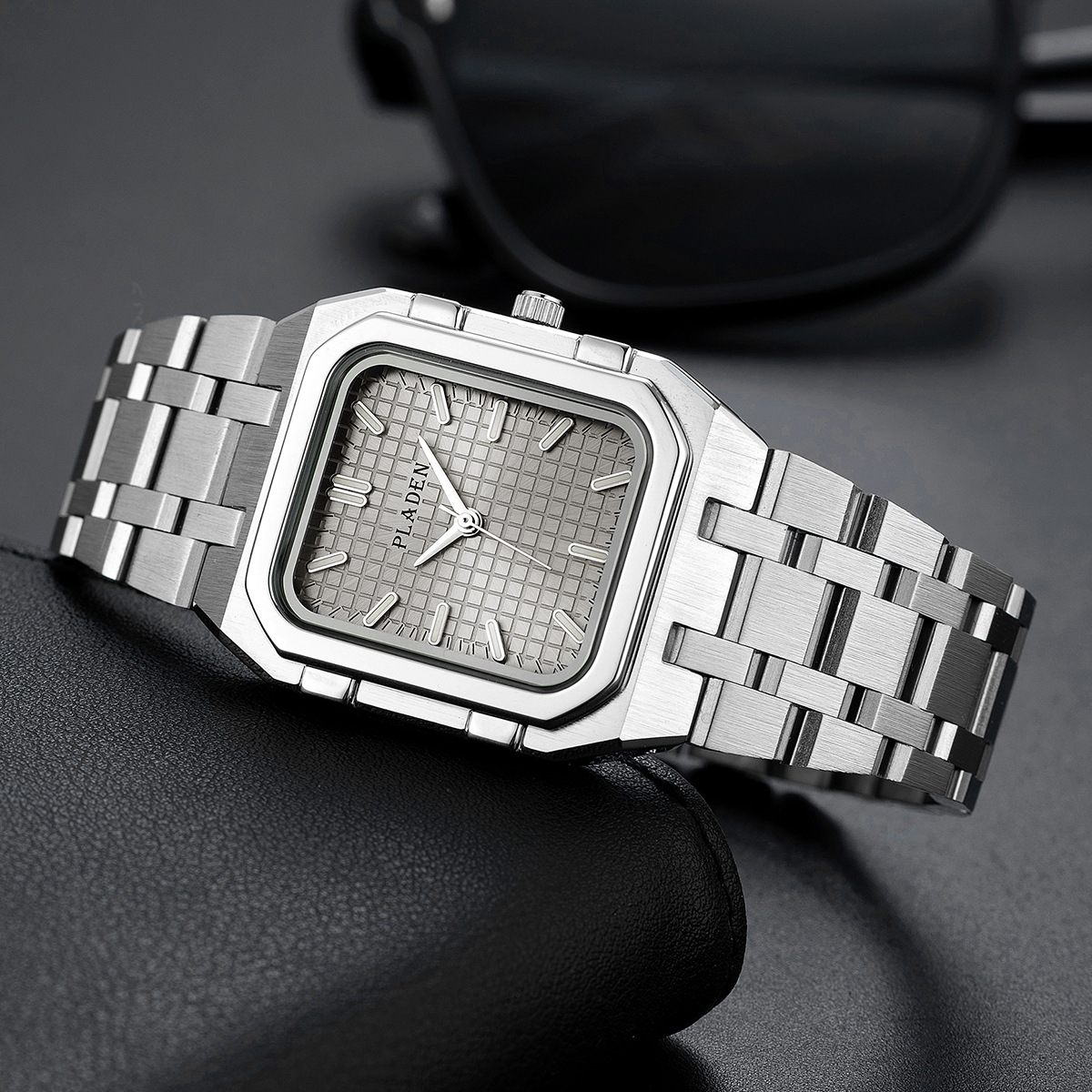 Orologi al quarzo da uomo di a - Luxury Watch Magazine recensione e prezzo